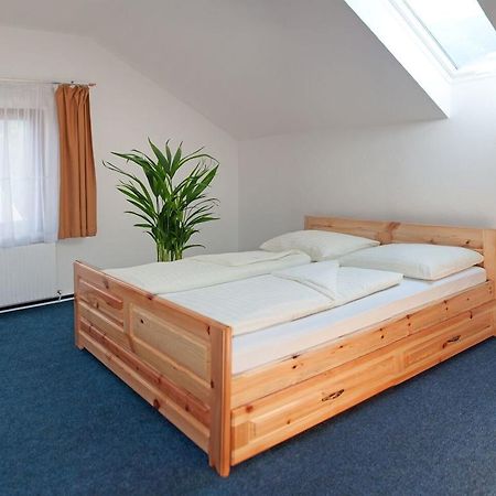 Gasthaus Pension Goldeck ชปิททาลอันแดร์เดรา ภายนอก รูปภาพ