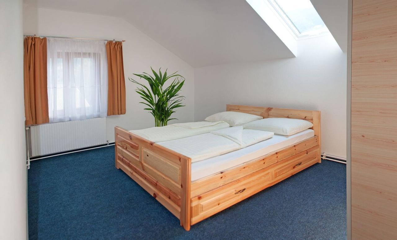 Gasthaus Pension Goldeck ชปิททาลอันแดร์เดรา ภายนอก รูปภาพ