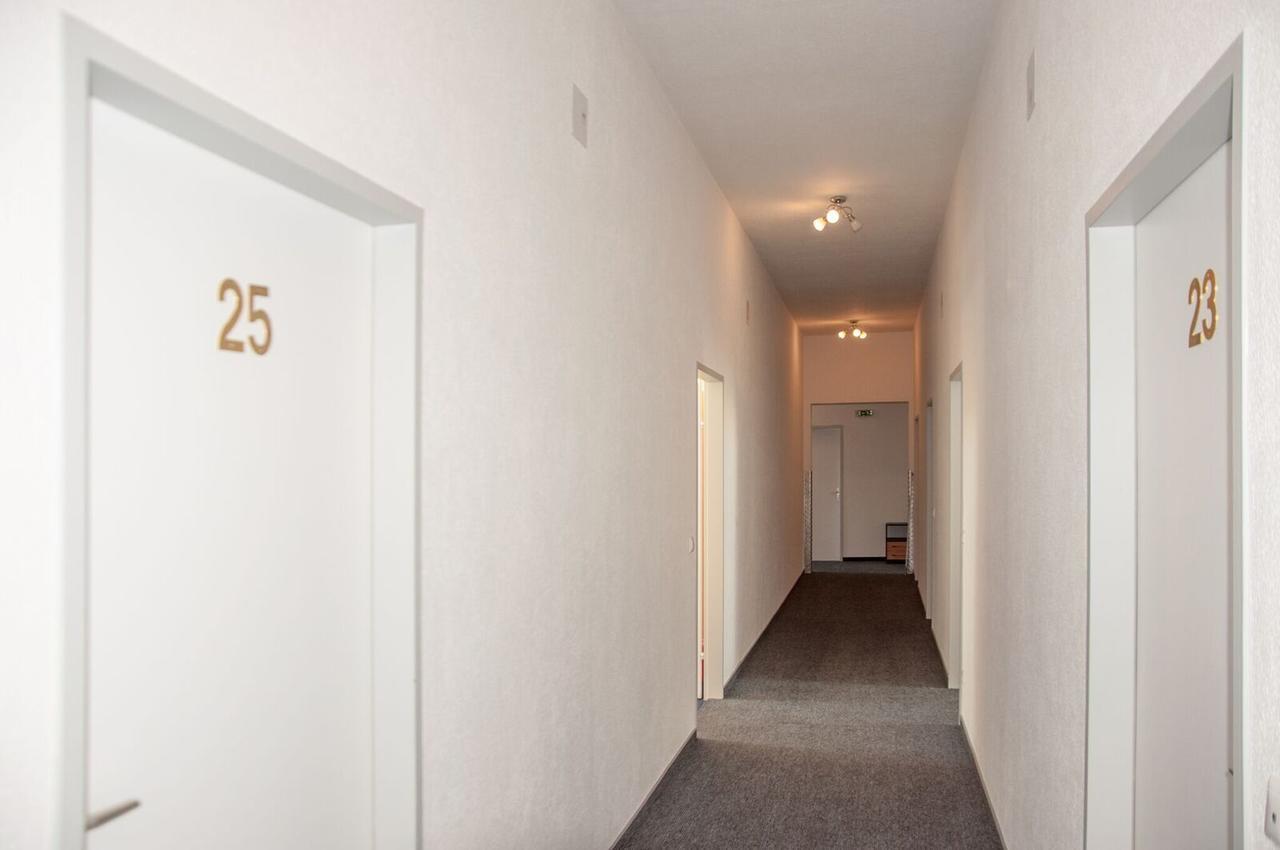 Gasthaus Pension Goldeck ชปิททาลอันแดร์เดรา ภายนอก รูปภาพ