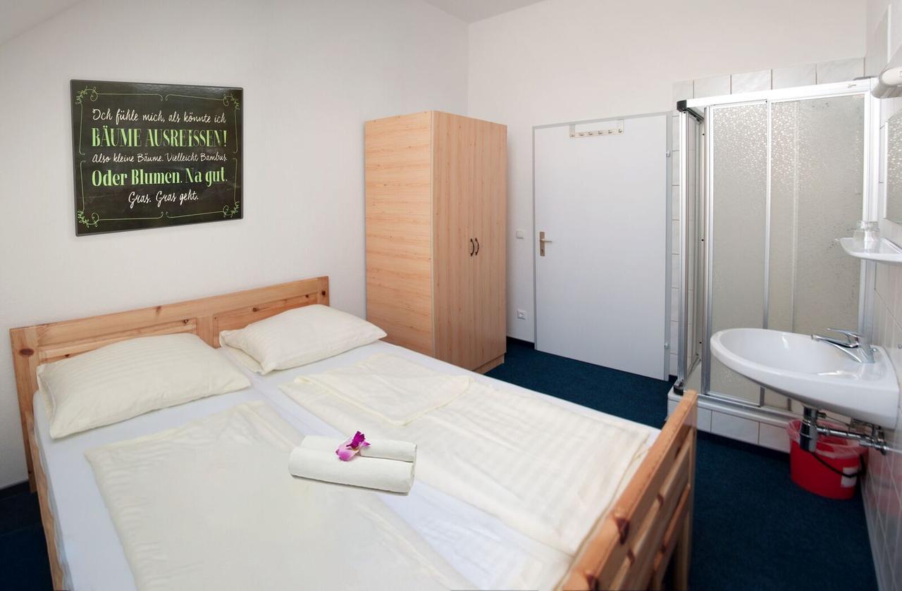 Gasthaus Pension Goldeck ชปิททาลอันแดร์เดรา ภายนอก รูปภาพ